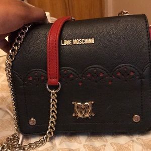 Love moschino purse